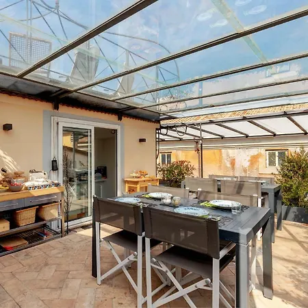 Casa Modelli 4*